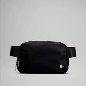 🖤 NWT Lululemon Belt Bag Black 1L